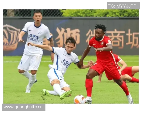 梅州逆转海牛登顶中超积分榜两队同积21分梅州战绩占优