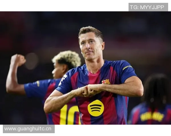 莱万坦言加盟巴萨无怨无悔或成职业生涯最佳选择