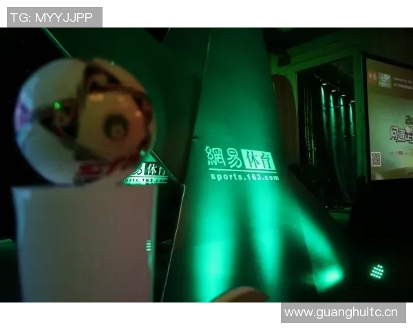 体坛动态：足协领导亲自会晤邵佳一加班制定重要报告推动改革