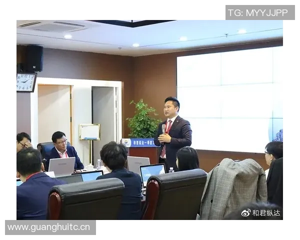 武汉三镇训练纪实：团结拼搏共创辉煌未来的奋斗之路