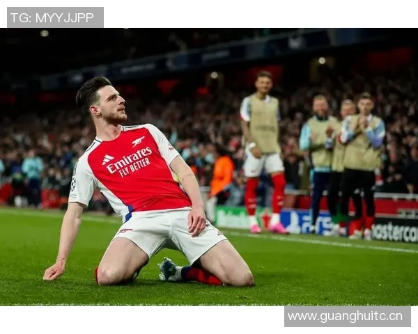 赖斯在阿森纳和国家队展现全能中场实力成为攻防典范的重要角色